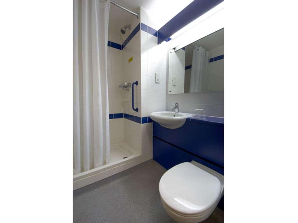 Travelodge Basildon Quarto foto